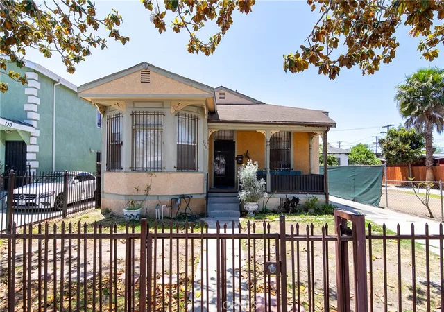Photo 2 of Single family home for sale at 126 E 95th St, Los Angeles, CA 90003 | MLS# DW25118774 | Listing updated on 2026-05-15