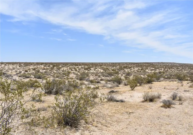 Photo 3 of Sale Pending at 200 200th St E & Ave A8, Lancaster, CA 93535 | MLS# SR25119840 | Listing updated on 2026-05-13