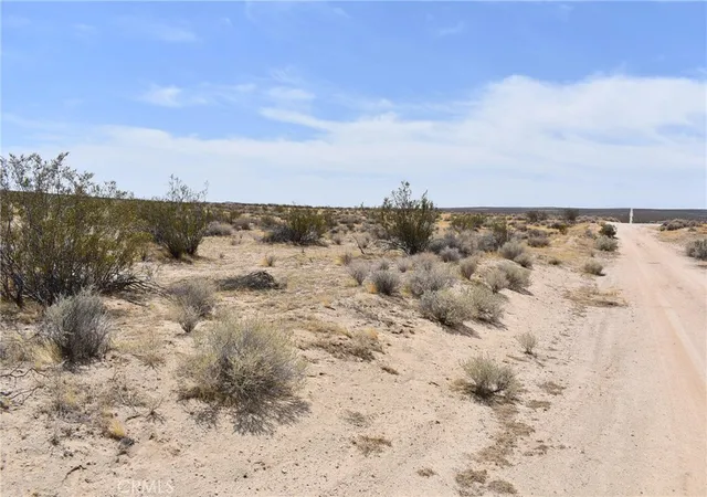 Photo 2 of Sale Pending at 20000 E Ave A, Lancaster, CA 93535 | MLS# SR25119857 | Listing updated on 2026-05-13
