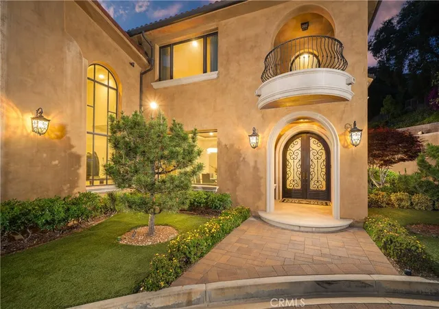 3rd image of 1051 Oak Canyon Ln, Glendora, CA 91741 | MLS# CV25118511