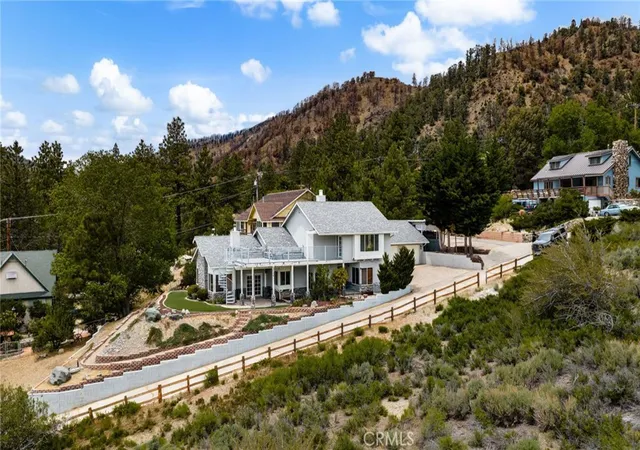 4th image of 1116 Ca-2, Wrightwood, CA 92397 | MLS# CV25120554