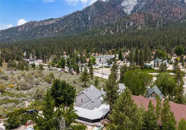 57th image of 1116 Ca 2, Wrightwood, CA 92397 | MLS# CV25120554