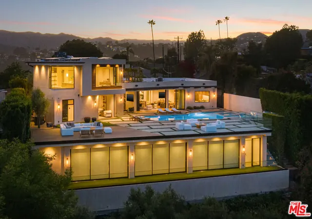 19th image of 816 Glenmere Way, Los Angeles, CA 90049 | MLS# 25544437