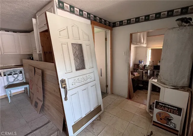 Photo 4 of House for sale at 35587 National Trails, Daggett, CA 92327 | MLS# HD25121284 | Listing updated on 2026-06-23