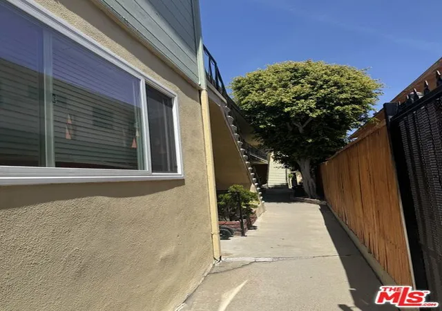 Homes for sale in Santa Monica, CA | 1307 15Th St, Santa Monica, CA 90404 | MLS# 25547121
