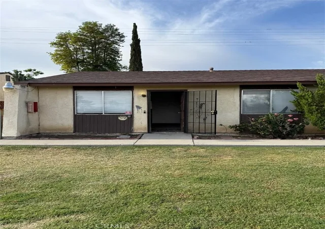 1st image of 710 N Chester Ave, Bakersfield, CA 93308 | MLS# DW25123838