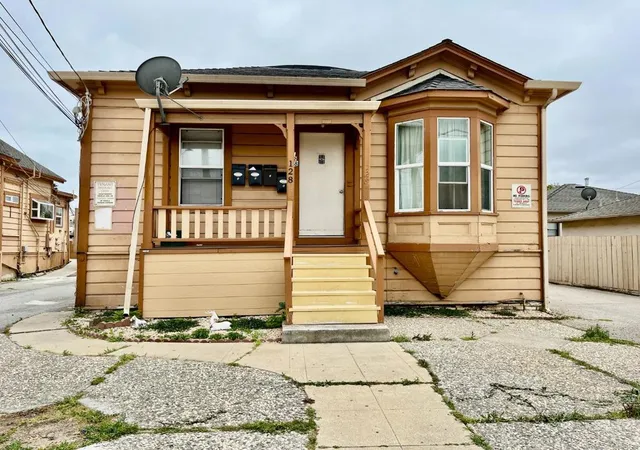 Homes for sale in Watsonville, CA | 128 Maple Ave, Watsonville, CA 95076 | MLS# ML82009619