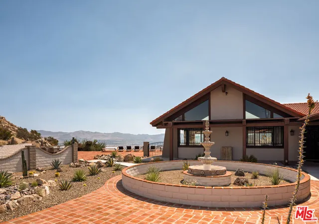 Homes for sale in Yucca Valley, CA | 57387 San Juan Rd, Yucca Valley, CA 92284 | MLS# 25548185