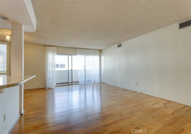 Homes for sale in Encino, CA | 5454 Zelzah Ave #215, Encino, CA 91316 | MLS# SR25124906