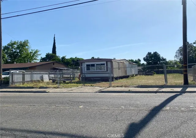 1st image of 350 West Ave S, Turlock, CA 95380 | MLS# MC25125088