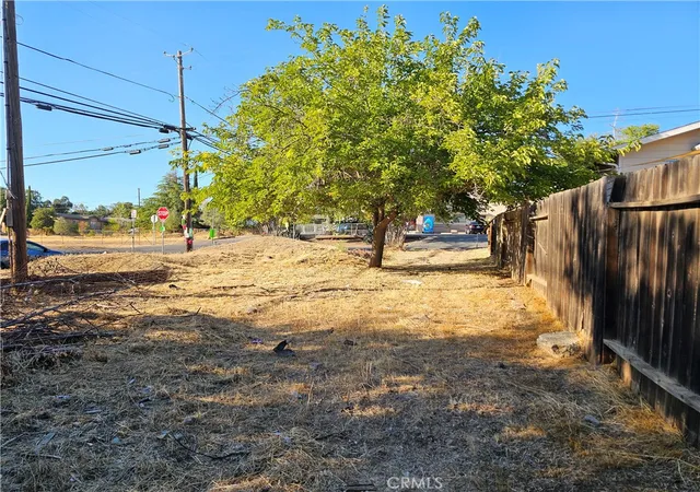 3rd image of 15903 40Th Ave, Clearlake, CA 95422 | MLS# LC25125859
