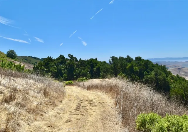 Photo 4 of Land for sale at 0 Old Crk Rd, Templeton, CA 93465 | MLS# NS25125219 | Listing updated on 2026-09-17