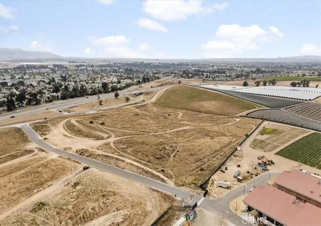 3rd image of 3920 S Us Hwy 101, Santa Maria, CA 93454 | MLS# PI25127087