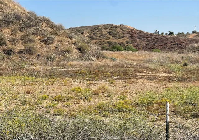 Photo 3 of Land for sale at 0 Chippewa Rd, Lake Elsinore, CA 92532 | MLS# PW25077195 | Listing updated on 2026-09-24