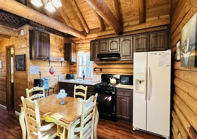 Homes for sale in Idyllwild, CA | 53341 Sherman Dr, Idyllwild, CA 92549 | MLS# 219131213DA