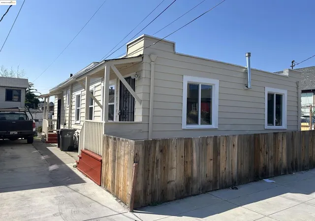 2nd image of 2017 27th Ave, Oakland, CA 94601 | MLS# 41100629