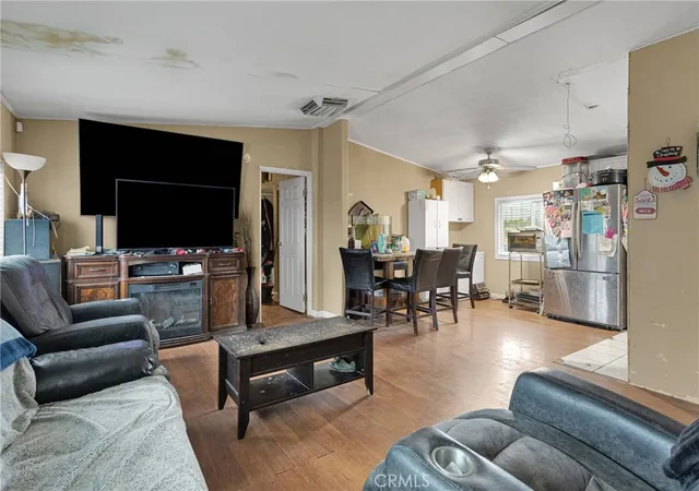 Photo 3 of Sale Pending at 9125 Visalia Ave, Lucerne Valley, CA 92356 | MLS# HD25129211 | Listing updated on 2026-09-30
