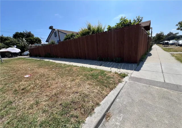 4th image of 1500 W 52Nd, Los Angeles, CA 90062 | MLS# IV25128400