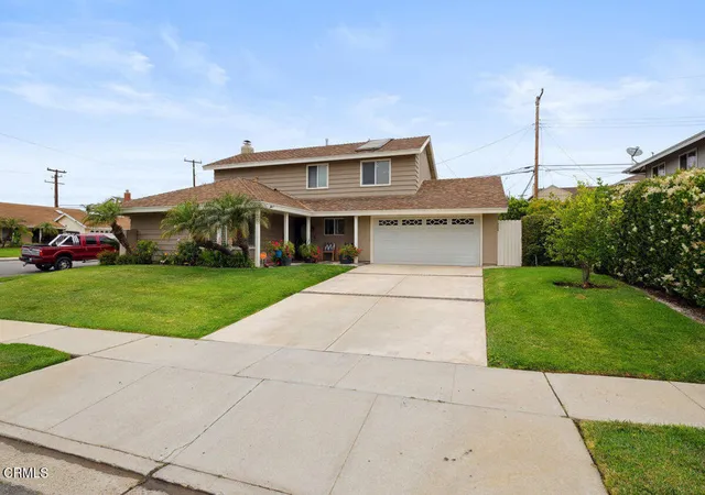 Photo 1 of Single family home for sale at 1519 Lyndhurst Ave, Camarillo, CA 93010 | MLS# V1-30482 | Listing updated on 2025-10-04