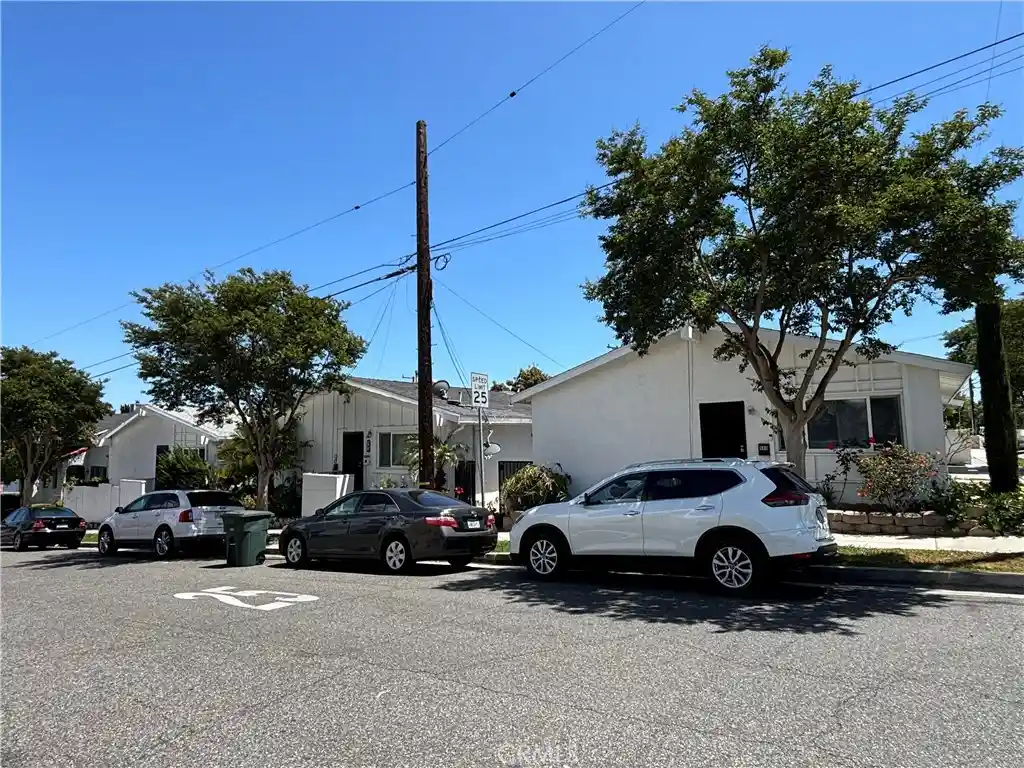 Photo 1 of Multi family home for sale at 977 W 2nd Street, San Pedro, CA 90731 | MLS# OC25131242 | Listing updated on 2026-08-24