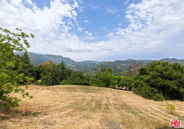 Homes for sale in Topanga, CA | 0 Colina Dr, Topanga, CA 90290 | MLS# 25551403