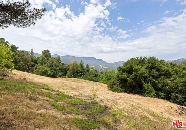 Homes for sale in Topanga, CA | 0 Colina Dr, Topanga, CA 90290 | MLS# 25551403