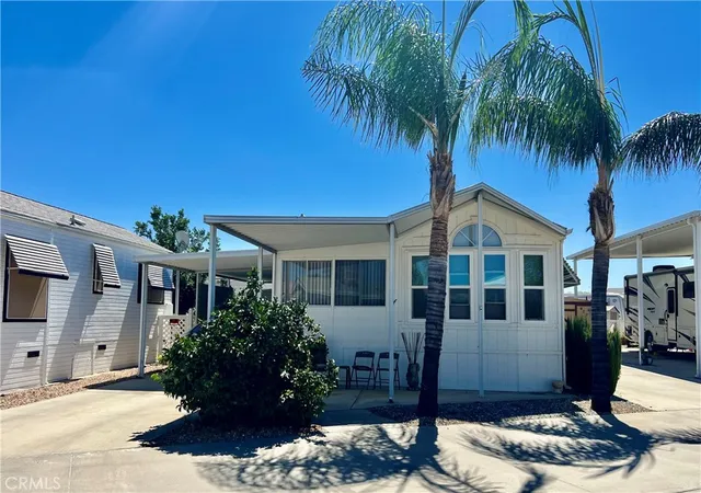 Homes for sale in Hemet, CA | 1295 S Cawston Ave #422, Hemet, CA 92545 | MLS# SW25131464
