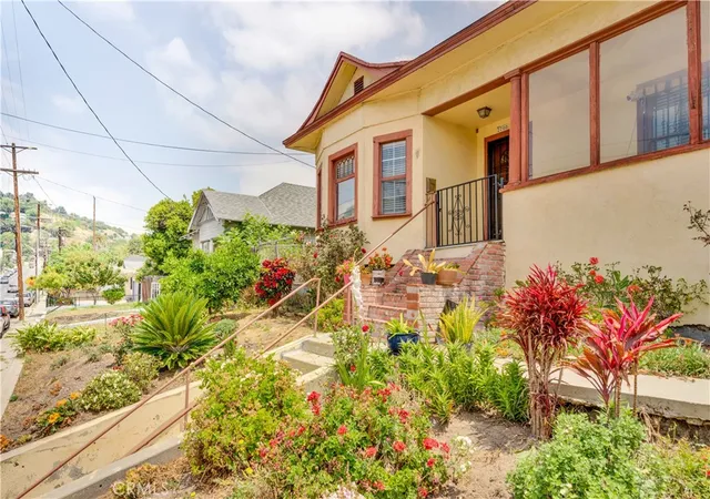 Homes for sale in Los Angeles, CA | 2700 Lincoln Park Ave, Los Angeles, CA 90031 | MLS# CV25123667