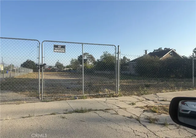 1st image of 0 Valencia Ave, Fontana, CA 92335 | MLS# IG25133148