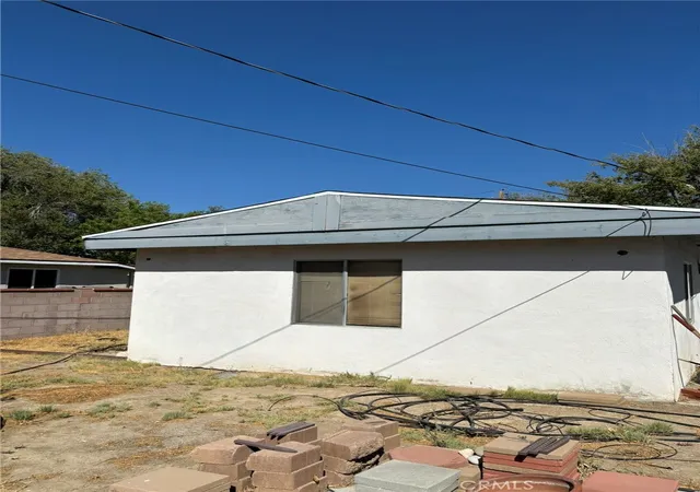 5th image of 45417 11Th St W, Lancaster, CA 93534 | MLS# SR25133340