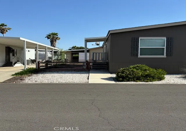 Photo 2 of Manufactured home for sale at 21100 State St #360, San Jacinto, CA 92583 | MLS# OC25133634 | Listing updated on 2026-09-09