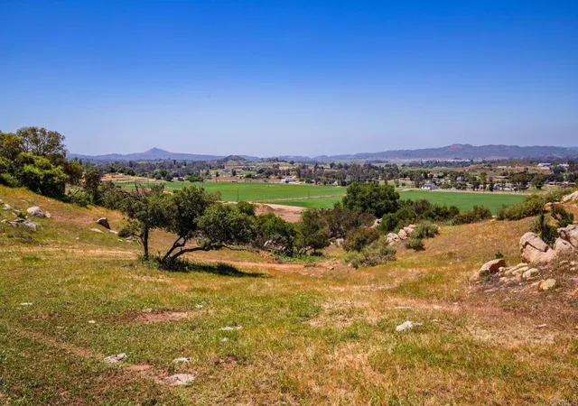1st image of 2342 Dye Rd, Ramona, CA 92065 | MLS# NDP2505864