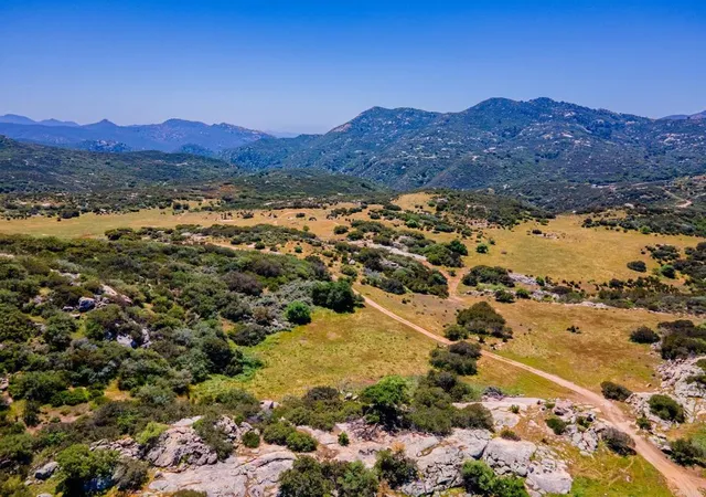 3rd image of 2342 Dye Rd, Ramona, CA 92065 | MLS# NDP2505864