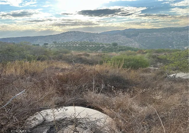 4th image of 0 Vuelta Grande Rd, Temecula, CA 92590 | MLS# SW25134063
