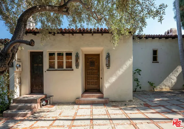 3rd image of 7464 Hillside Ave, Los Angeles, CA 90046 | MLS# 25541789