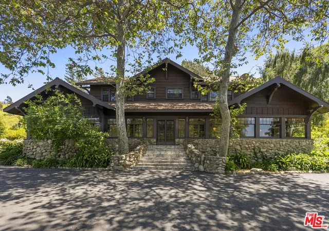 Photo 3 of Single family home for sale at 15454 S Mountain Rd, Santa Paula, CA 93060 | MLS# 25548499 | Listing updated on 2026-09-01