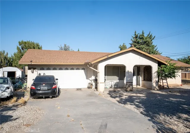 1st image of 7323 Oakwood Ave, Hesperia, CA 92345 | MLS# CV25136341