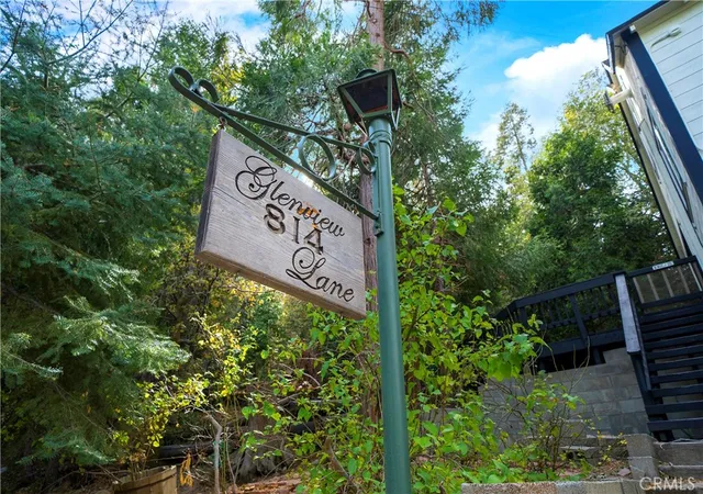 Photo 3 of Sale Pending at 814 Glen View Ln, Twin Peaks, CA 92391 | MLS# SW25136757 | Listing updated on 2026-09-10