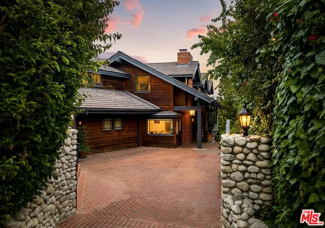 1st image of 1710 San Remo Dr, Pacific Palisades, CA 90272 | MLS# 25552997