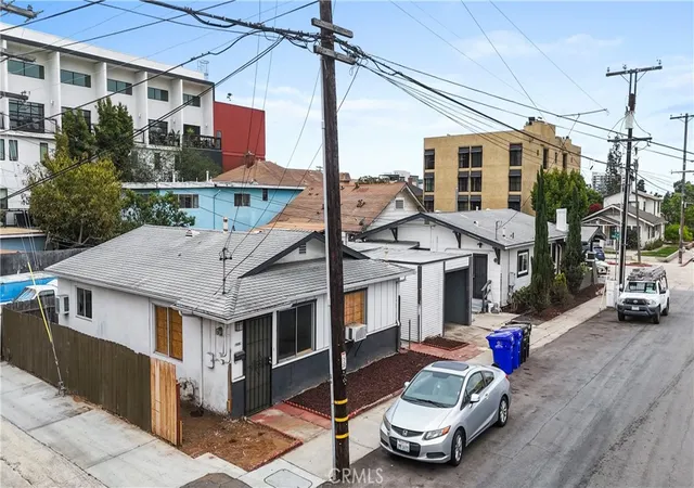 Photo 36 of Sale Pending at 4095 Albatross St, San Diego, CA 92103 | MLS# PW25125404 | Listing updated on 2026-08-31