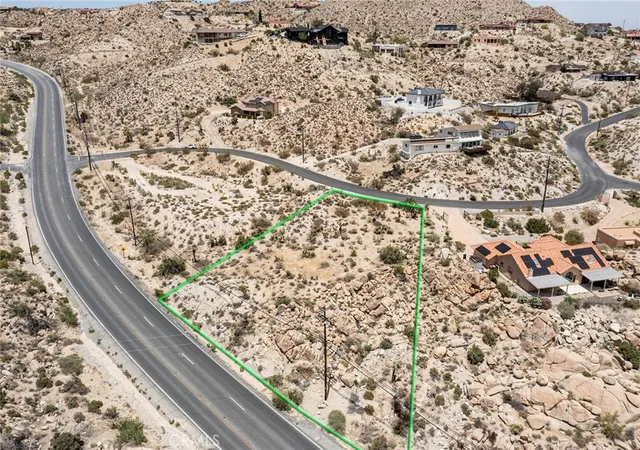 Homes for sale in Yucca Valley, CA | 57333 Buena Suerte Rd, Yucca Valley, CA 92284 | MLS# JT25127519