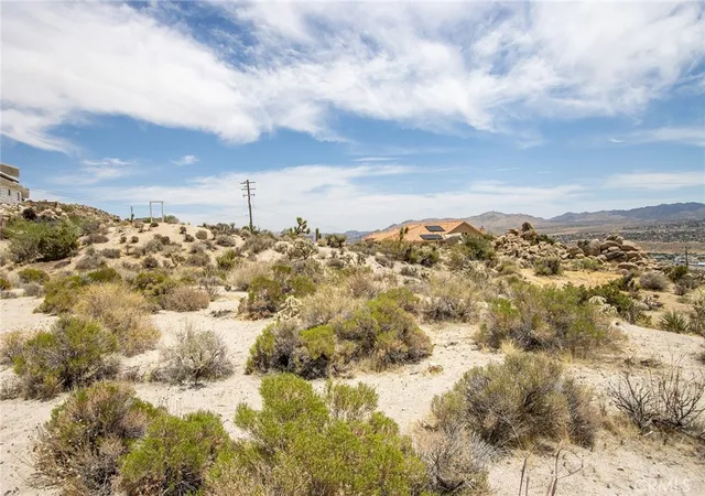 Homes for sale in Yucca Valley, CA | 57333 Buena Suerte Rd, Yucca Valley, CA 92284 | MLS# JT25127519