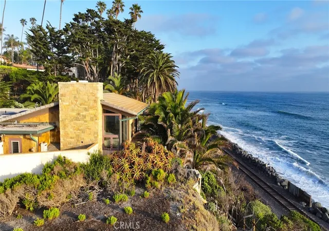 Photo 3 of Single family home for sale at 405 Calle Alicia, San Clemente, CA 92672 | MLS# OC25137900 | Listing updated on 2026-05-31