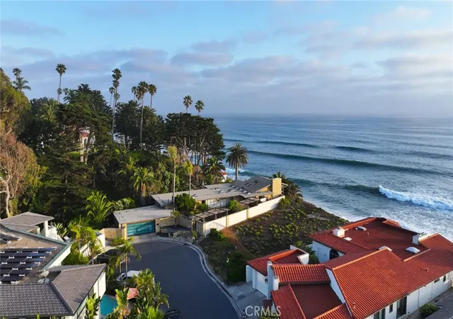Photo 3 of Single family home for sale at 405 Calle Alicia, San Clemente, CA 92672 | MLS# OC25137900 | Listing updated on 2026-05-31
