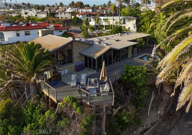 Photo 4 of Single family home for sale at 405 Calle Alicia, San Clemente, CA 92672 | MLS# OC25137900 | Listing updated on 2026-05-31