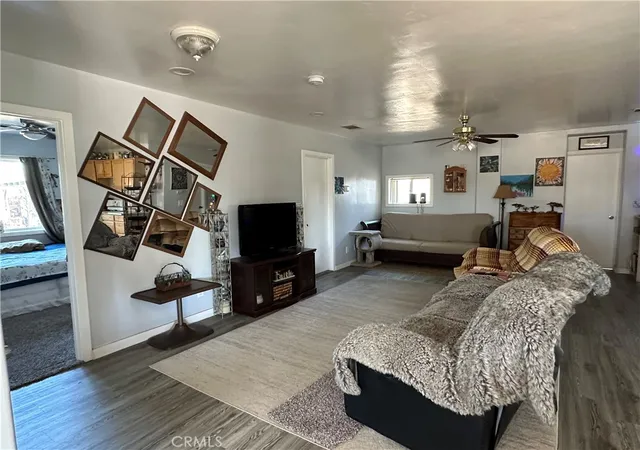 3rd image of 8625 C Ave, Hesperia, CA 92345 | MLS# HD25138953