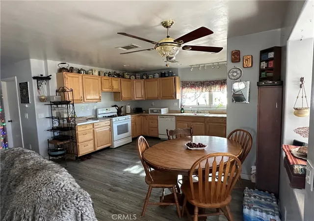 4th image of 8625 C Ave, Hesperia, CA 92345 | MLS# HD25138953