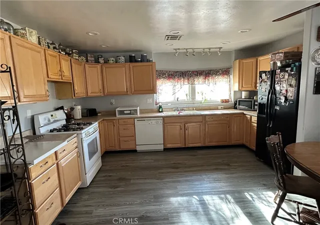 5th image of 8625 C Ave, Hesperia, CA 92345 | MLS# HD25138953