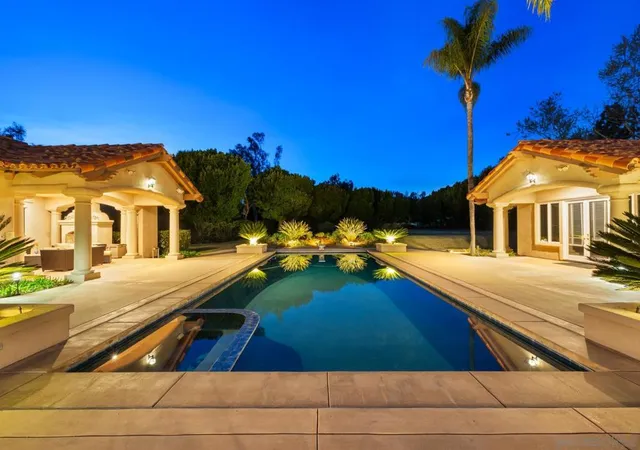 3rd image of 18050 Rancho La Cima Corte, Rancho Santa Fe, CA 92067 | MLS# 250031360SD