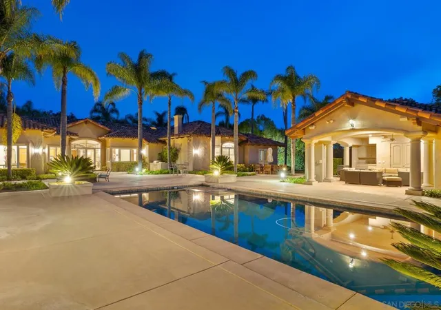 4th image of 18050 Rancho La Cima Corte, Rancho Santa Fe, CA 92067 | MLS# 250031360SD